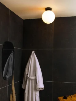 Kleine plafondlamp Lido van opaalglas^Aneta Hot
