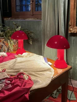 Kleine tafellamp Elmetto met verstelbare lampenkap^Westwing Fashion