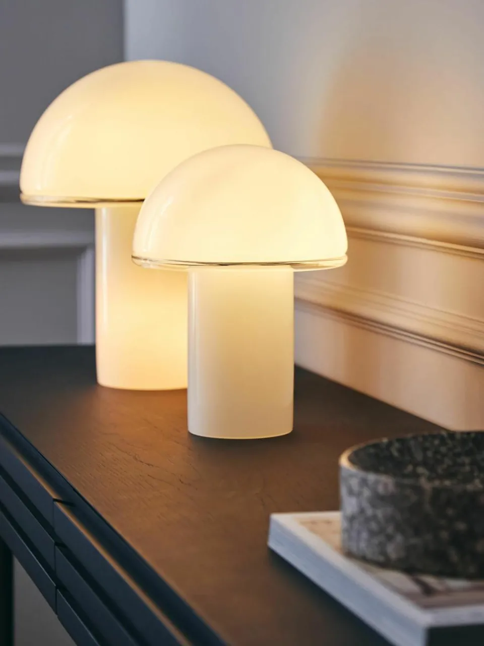 Kleine tafellamp Onfale, mondgeblazen^Artemide Hot