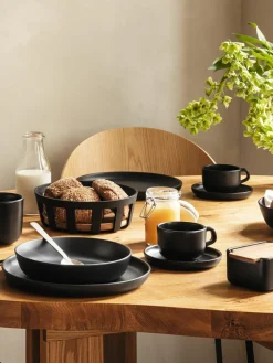 Koffiekopjes Nordic Kitchen met schoteltjes, 4 stuks^Eva Solo Outlet
