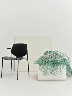 Kunststoffen armstoel Nova Sea, handgemaakt^Mater New