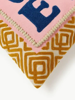 Kussenhoes Whatever met geborduurde tekst^Westwing Collection Hot