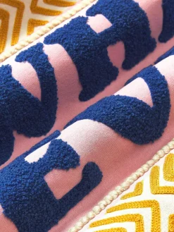 Kussenhoes Whatever met geborduurde tekst^Westwing Collection Hot
