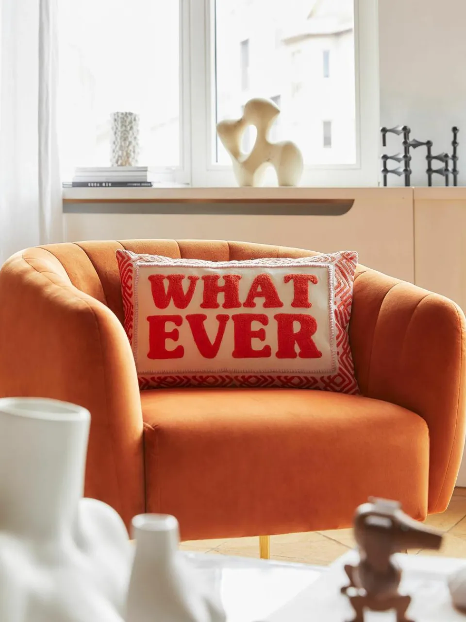 Kussenhoes Whatever met geborduurde tekst^Westwing Collection Discount
