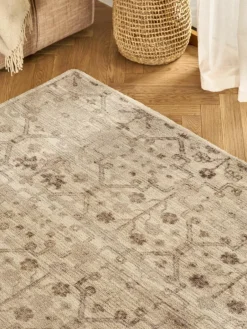 Laagpolig vloerkleed Rosalie met ornamenten, handgeweven^Westwing Collection Hot
