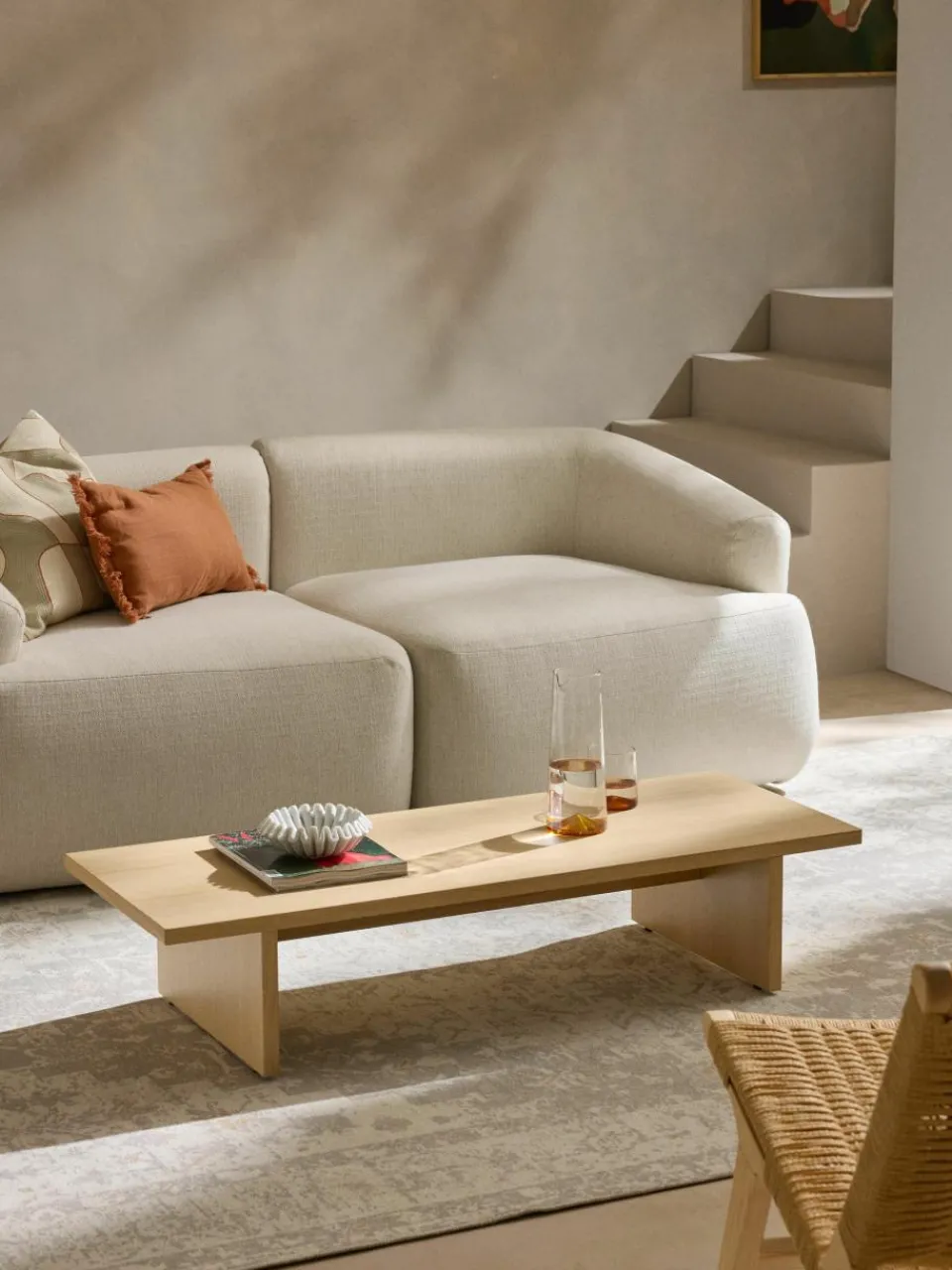 Lage houten salontafel Dako^Westwing Collection Fashion