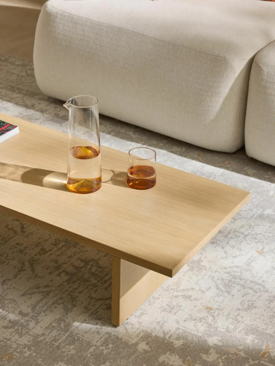 Lage houten salontafel Dako^Westwing Collection Fashion