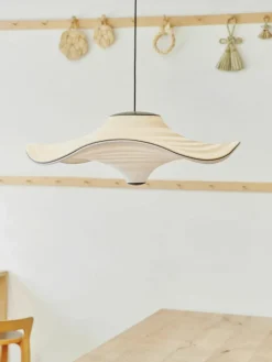 LED hanglamp Flying uit natuurlijke vezels^Made By Hand Hot