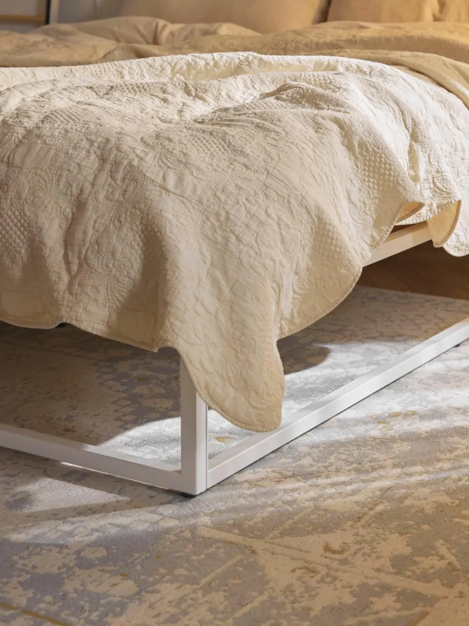 Metalen bed Neptun^Westwing Collection Clearance