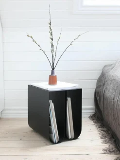 Metalen bijzettafel Curved^Kristina Dam Outlet
