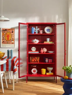 Metalen vitrinekast The Collector met geribbeld glas^Mustard Made Clearance