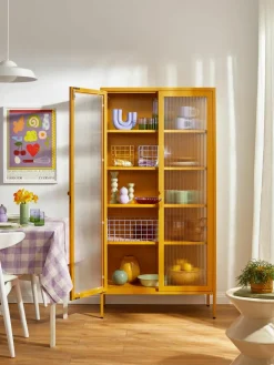 Metalen vitrinekast The Collector met geribbeld glas^Mustard Made Outlet