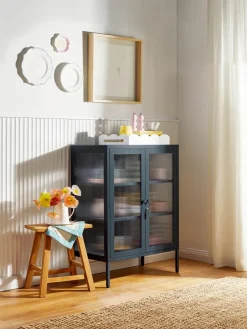 Metalen vitrinekast The Mixer met geribbeld glas^Mustard Made Best