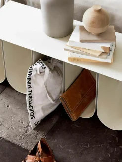 Metalen zitbank Curved^Kristina Dam Outlet