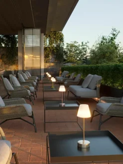Mobiele dimbare LED outdoor tafellamp Lola met touchfunctie^Westwing New