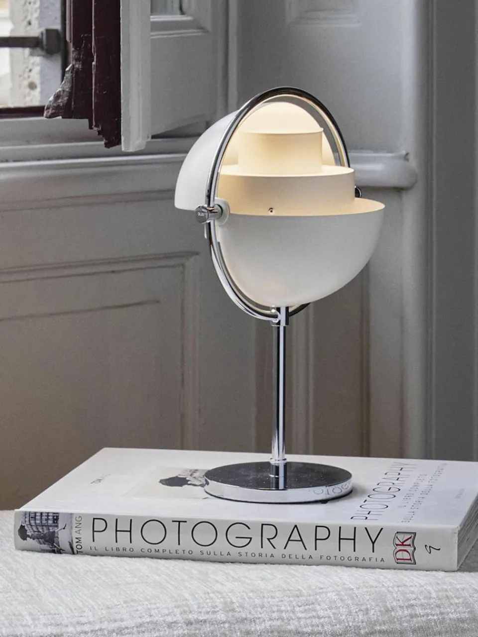 Mobiele dimbare tafellamp Multi-Lite, verstelbaar^GUBI Fashion