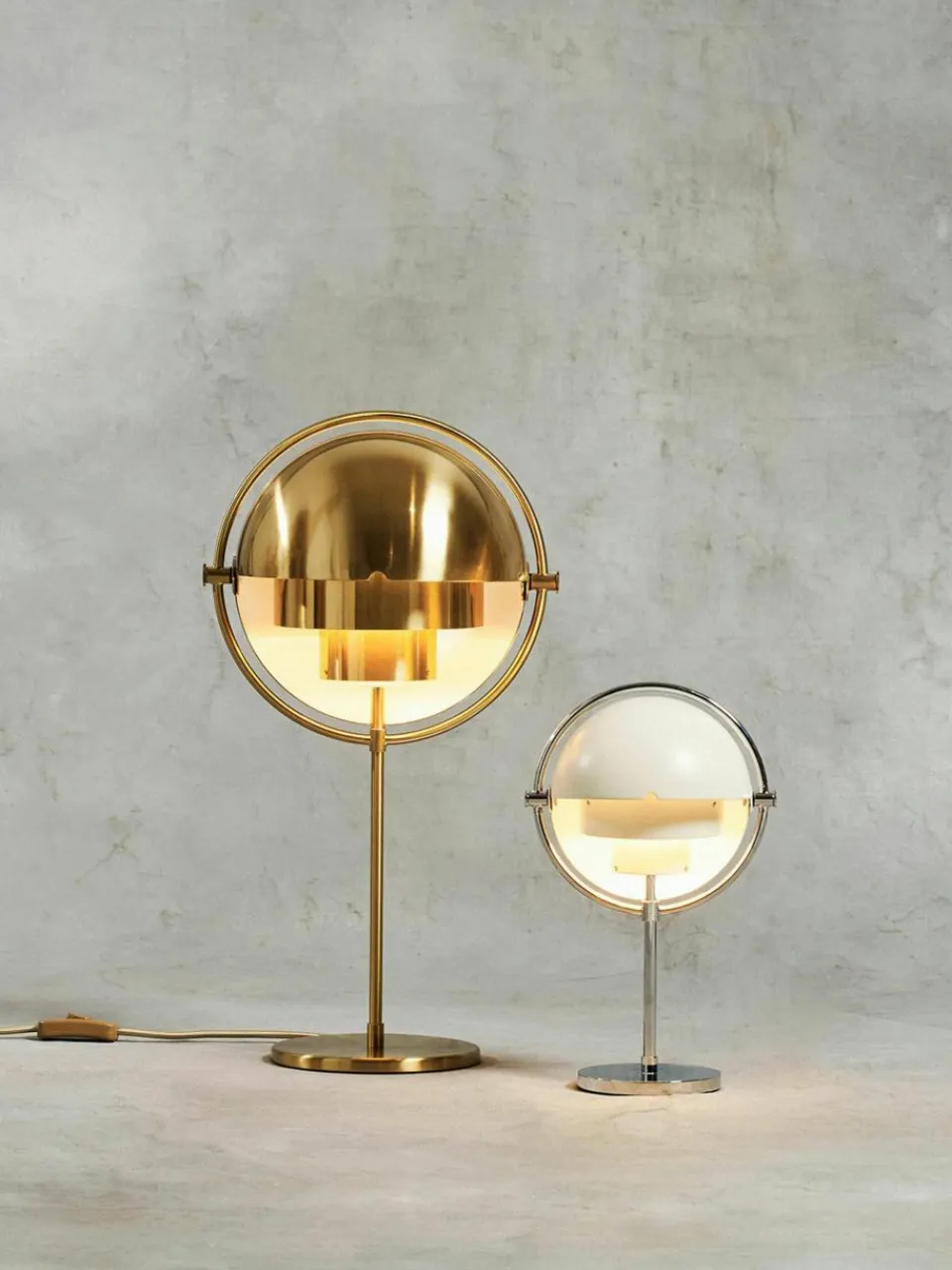 Mobiele dimbare tafellamp Multi-Lite, verstelbaar^GUBI Fashion