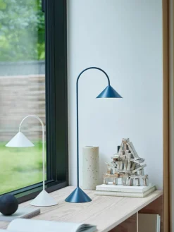Mobiele outdoor LED tafellamp Grasp, dimbaar^Frandsen Online