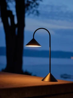 Mobiele outdoor LED tafellamp Grasp, dimbaar^Frandsen Sale