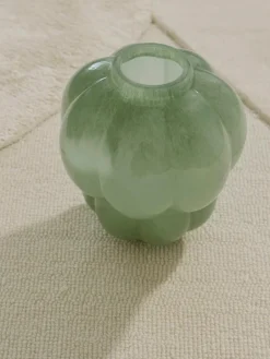 Mondgeblazen glazen vaas Uva, H 22 cm^AYTM Discount