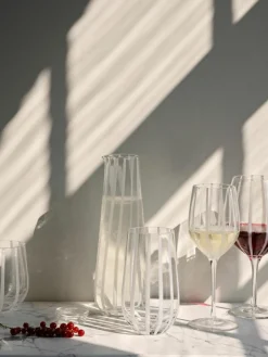 Mondgeblazen rode wijnglas Stripe^Broste Copenhagen Online
