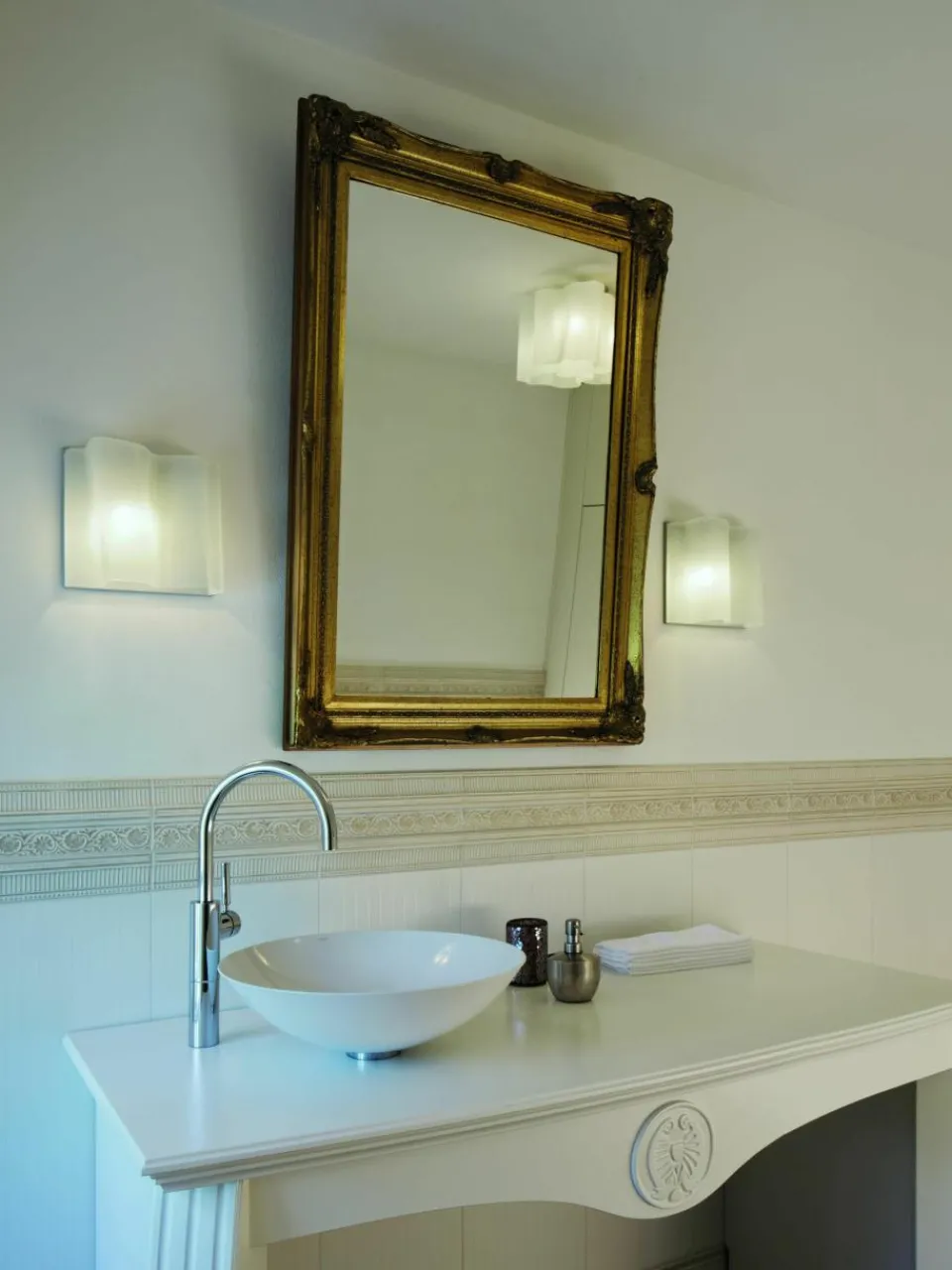 Mondgeblazen wandlamp Logico^Artemide Discount