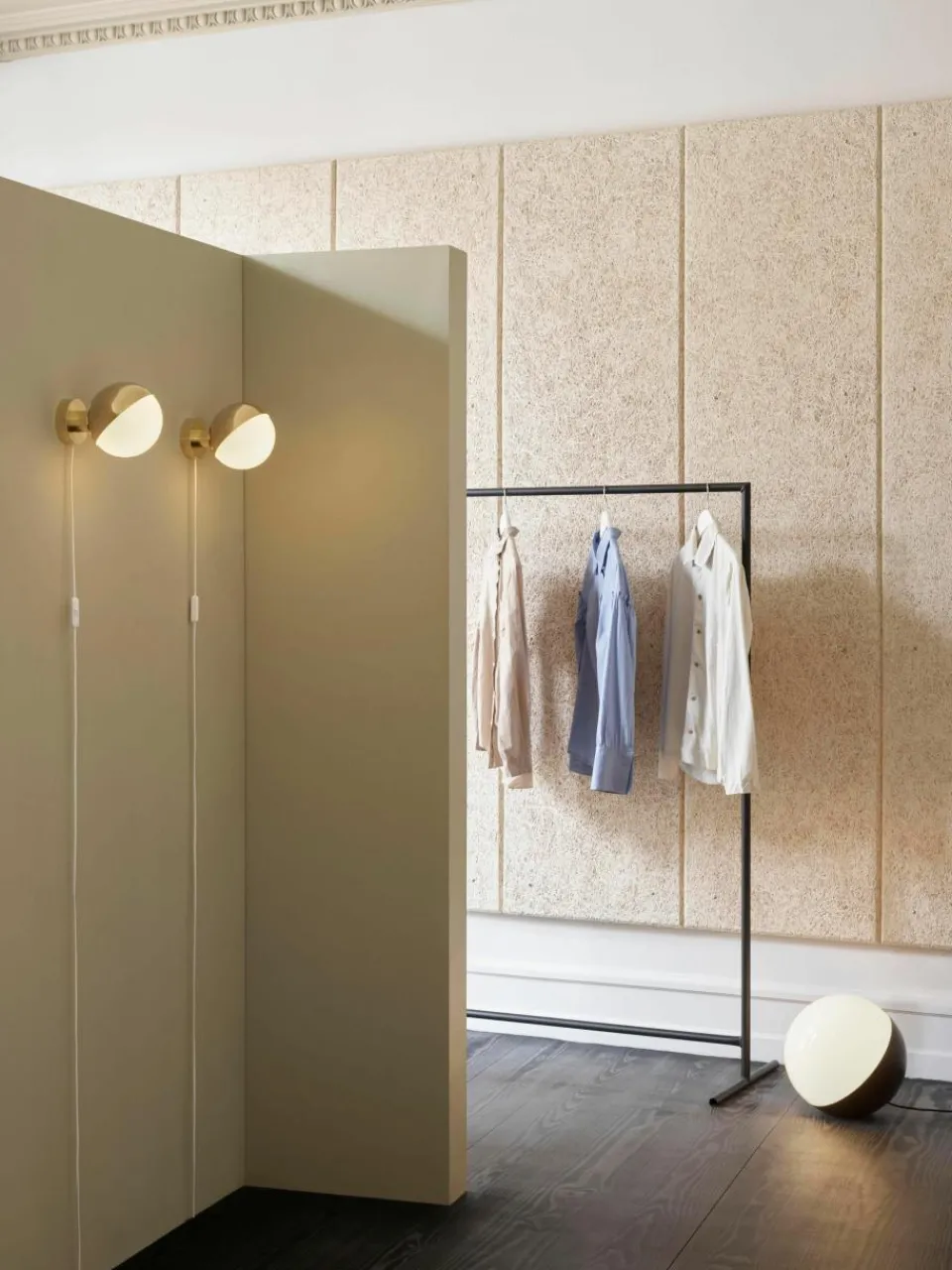 Mondgeblazen wandlamp VL Studio met stekker^Louis Poulsen Outlet