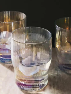 Mondgeblazen waterglazen Juno met groefreliëf en paarlemoer glans, 4 stuks^Westwing Collection New
