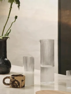 Mondgeblazen waterkaraf Ripple met groefreliëf, 400 ml^ferm LIVING Fashion
