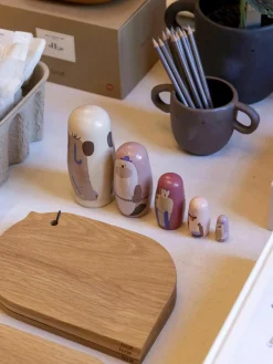 Nestpoppen Critter van Schima Superba hout, set van 5^ferm LIVING Kids New