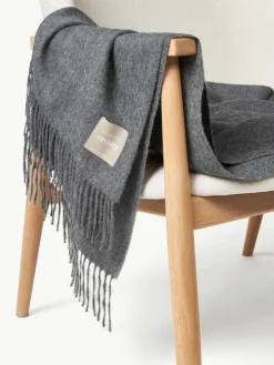 Plaid Luxury uit baby-alpacawol^Elvang Fashion
