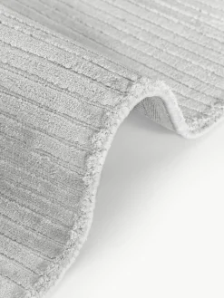 Pluizig hoogpolig vloerkleed Wes met hoog-laag structuur, handgeweven^Westwing Collection Online