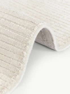 Pluizig hoogpolig vloerkleed Wes met hoog-laag structuur, handgeweven^Westwing Collection Outlet