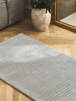 Pluizige hoogpolige loper Wes met hoog-laag structuur, handgeweven^Westwing Collection Outlet