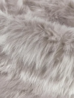 Pluizige kussenhoes van imitatievacht Mathilde, glad^Westwing Collection Outlet