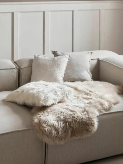 Pluizige kussenhoes van imitatievacht Mathilde, glad^Westwing Collection Fashion