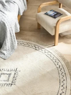 Rond katoenen vloerkleed Fionn met franjes, handgetuft^Westwing Collection Clearance