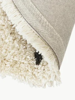 Rond pluizig hoogpolig vloerkleed Ayana, met stippels^Westwing Collection Sale