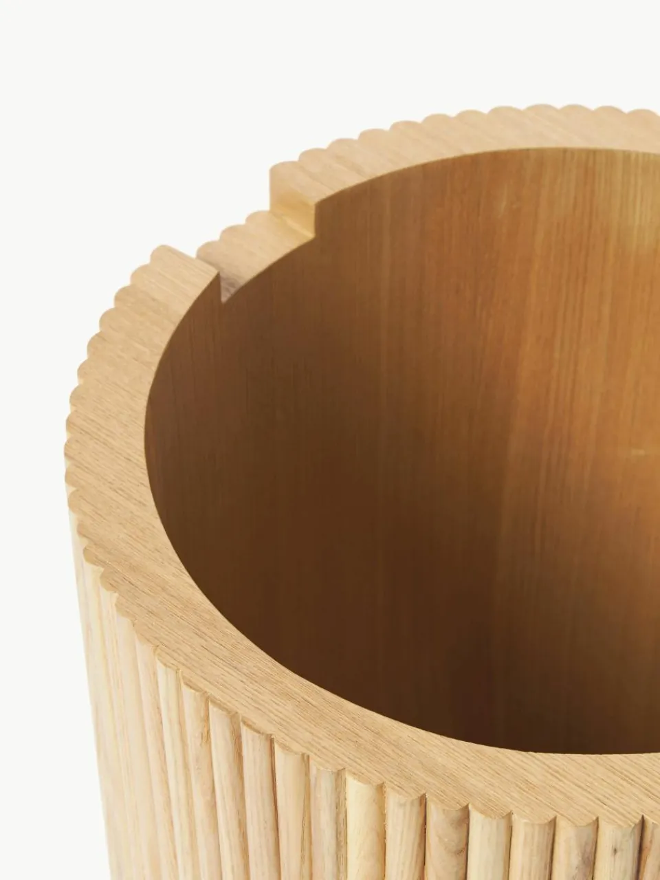 Ronde houten bijzettafel Nele met opbergruimte^Westwing Collection Fashion