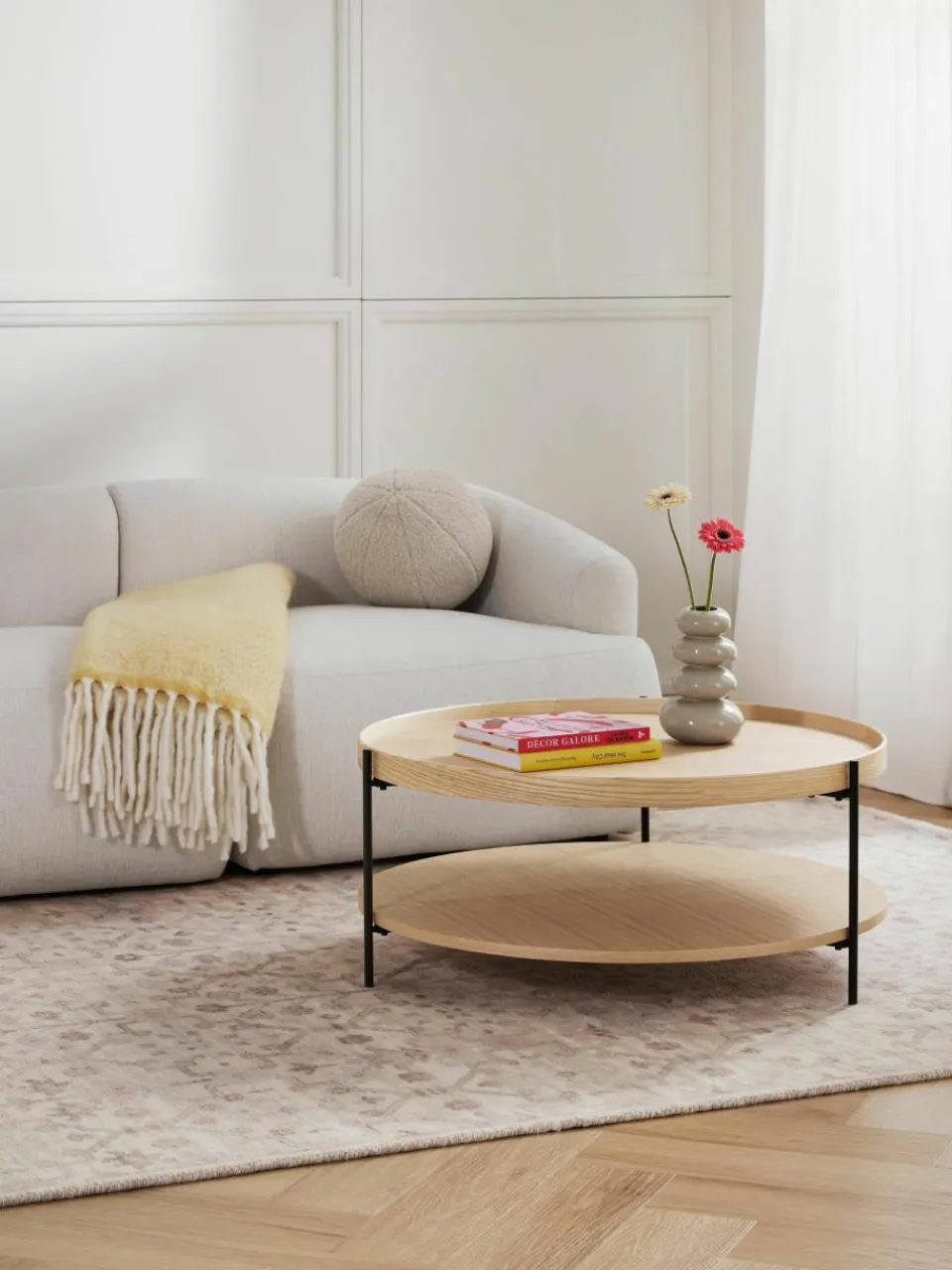 Ronde houten salontafel Renee^Westwing Collection New