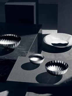 RVS serveerschaal Bernadotte met groefstructuur^GEORG JENSEN Hot