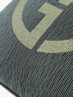 Sierkussen Janette met Giorgio Armani-logo^Armani Casa New
