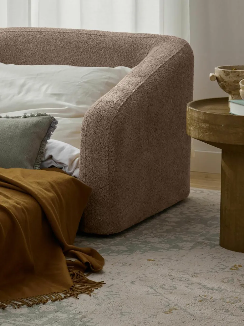 Slaapfauteuil Eliot uit teddy-bouclé^Westwing Collection Online