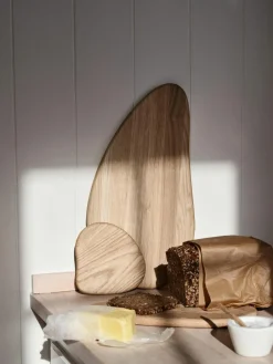 Snijplank Limfjord van eikenhout, B 28 cm^Broste Copenhagen Best