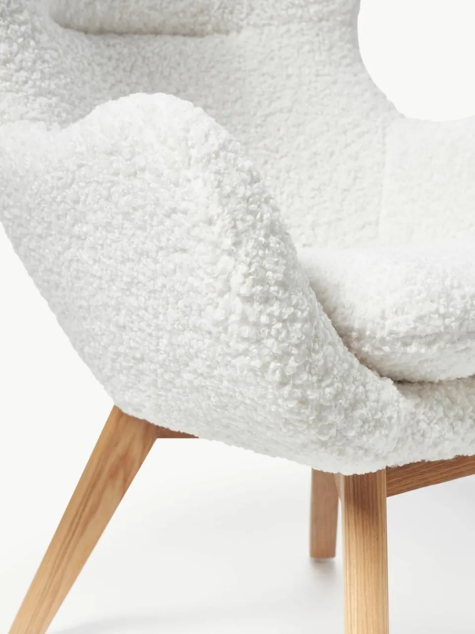 Teddy fauteuil Wing met houten poten^Westwing Collection Fashion