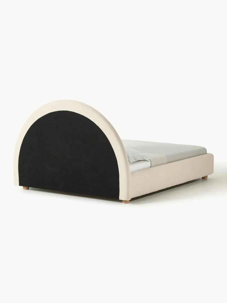 Teddy gestoffeerd bed Ebba^Westwing Collection Fashion