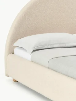 Teddy gestoffeerd bed Ebba^Westwing Collection Fashion