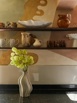 Vaas Blom van keramiek, H 33 cm^Westwing Collection New