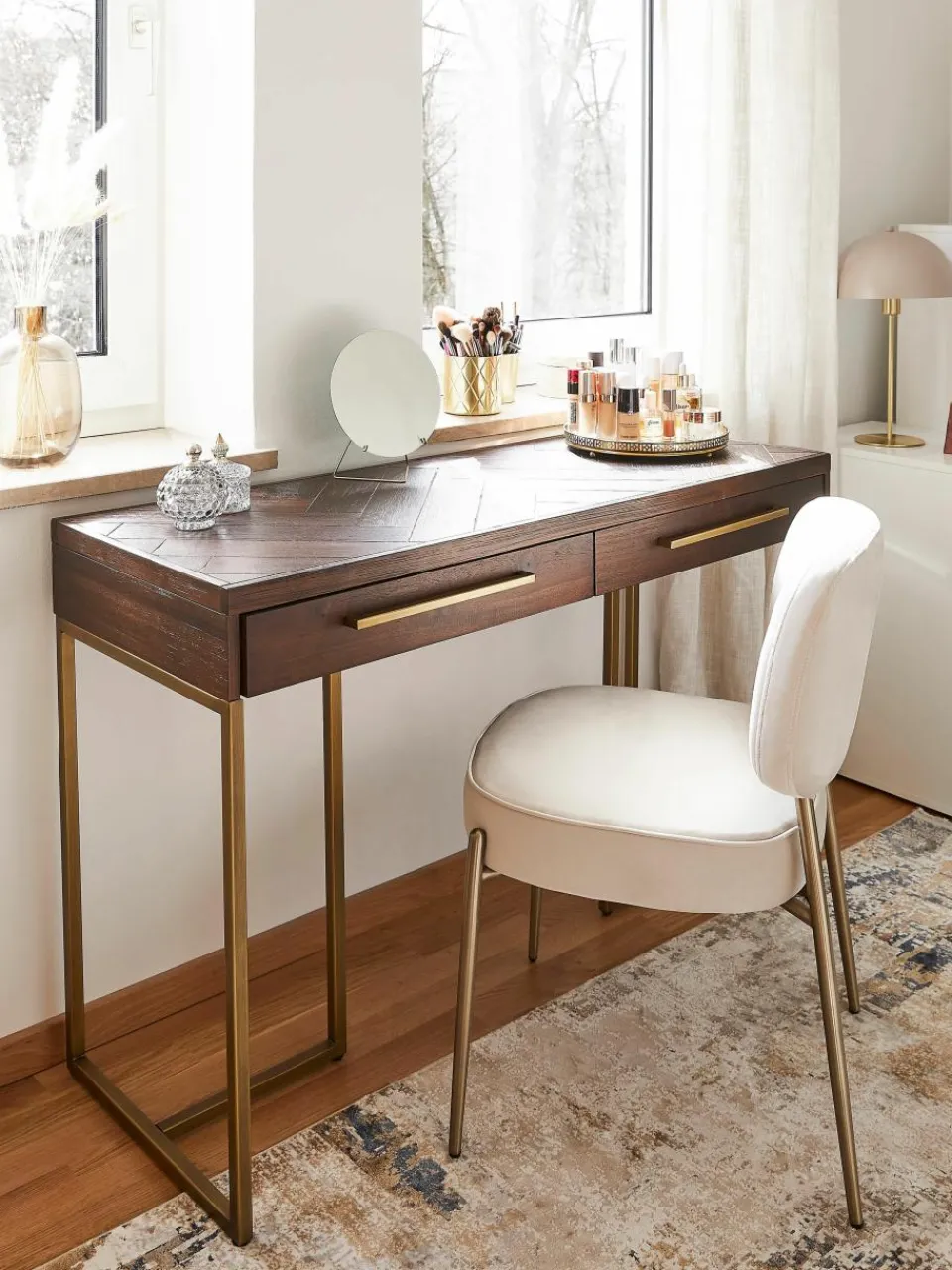 Visgraat sidetable Class met acaciahoutfineer^Dutchbone Online