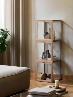 Vitrine Miru van eikenhout^ferm LIVING Hot